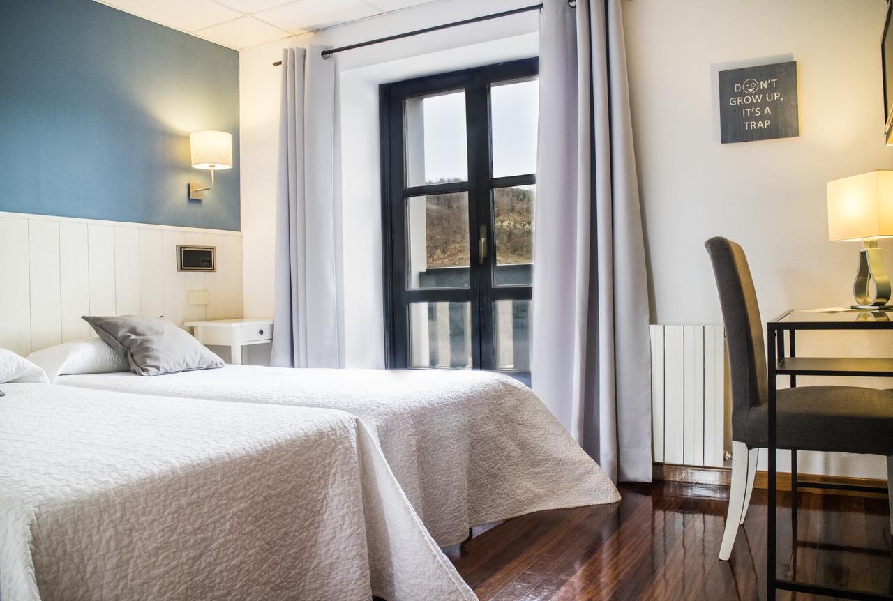 Hotel Montanas De Covadonga Onís 外观 照片